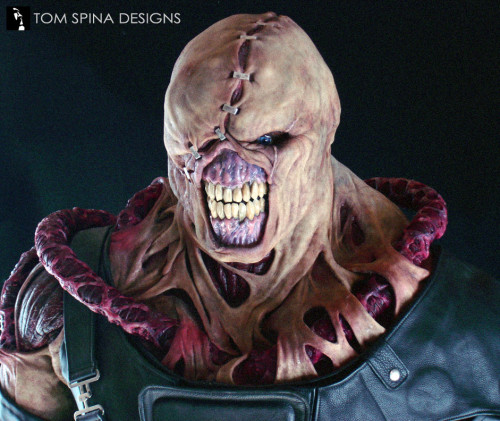 Resident Evil Nemesis movie costume display statue
