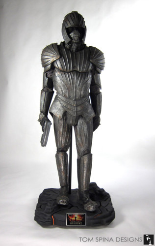 Necromonger Armor Display Pitch Black - Chronicles of Riddick