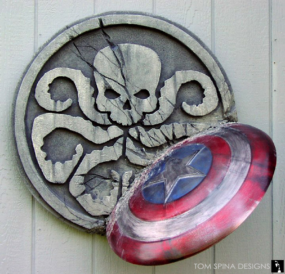 HYDRA plaque with captain america shield