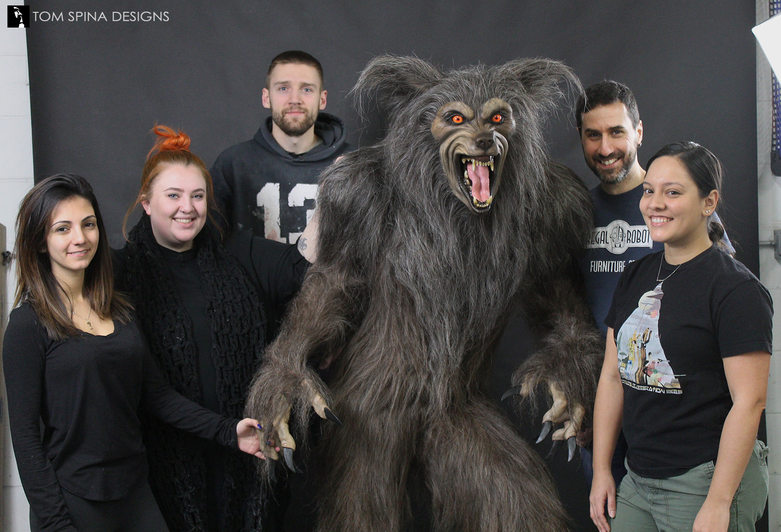 werewolf lifesized figure howling