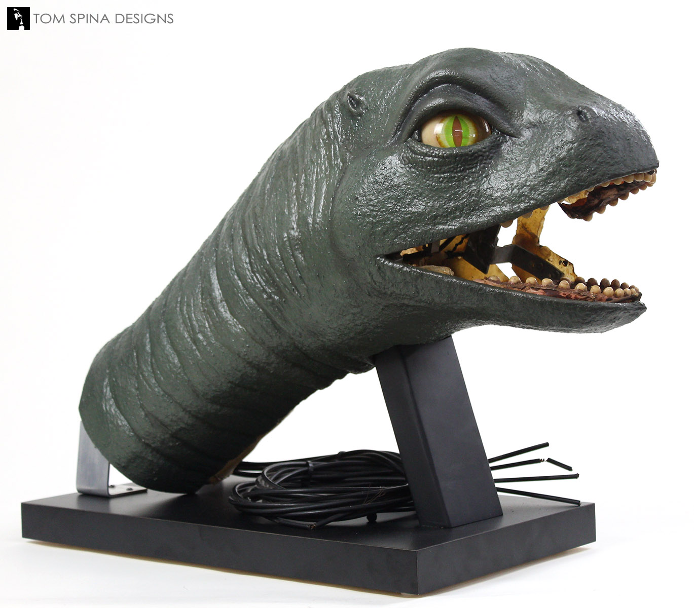 custom sculpture of a brontosaurus dinosaur