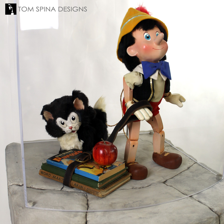Pinocchio and Figaro statues from Walt Disney Wolrd