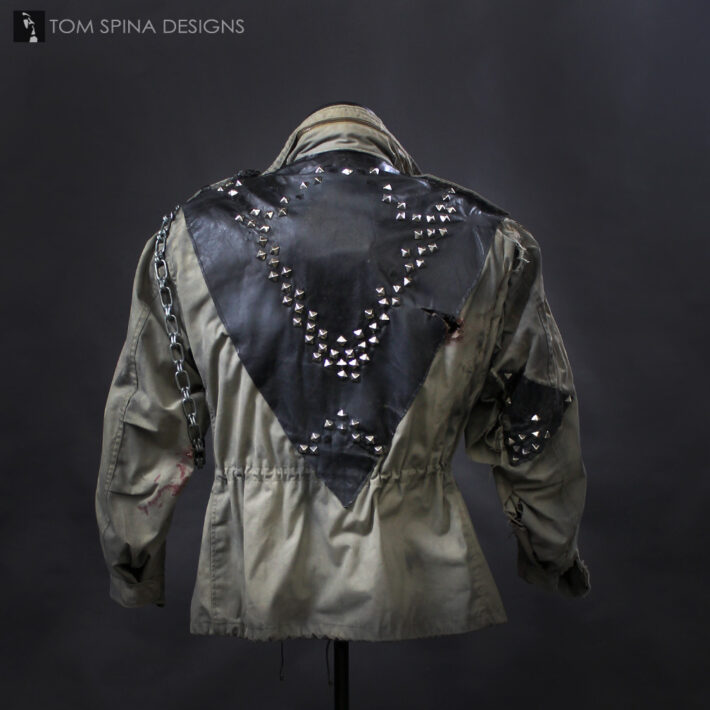 https://www.tomspinadesigns.com/wp-content/uploads/2023/10/Terminator-prop-jacket-mannequin-4-710x710.jpg
