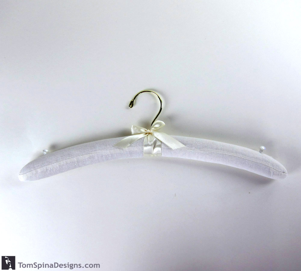 Padded Muslin Hanger
